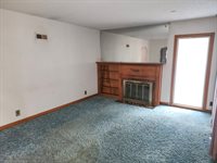 3109 E Maplewood Dr, Wichita, KS 67214