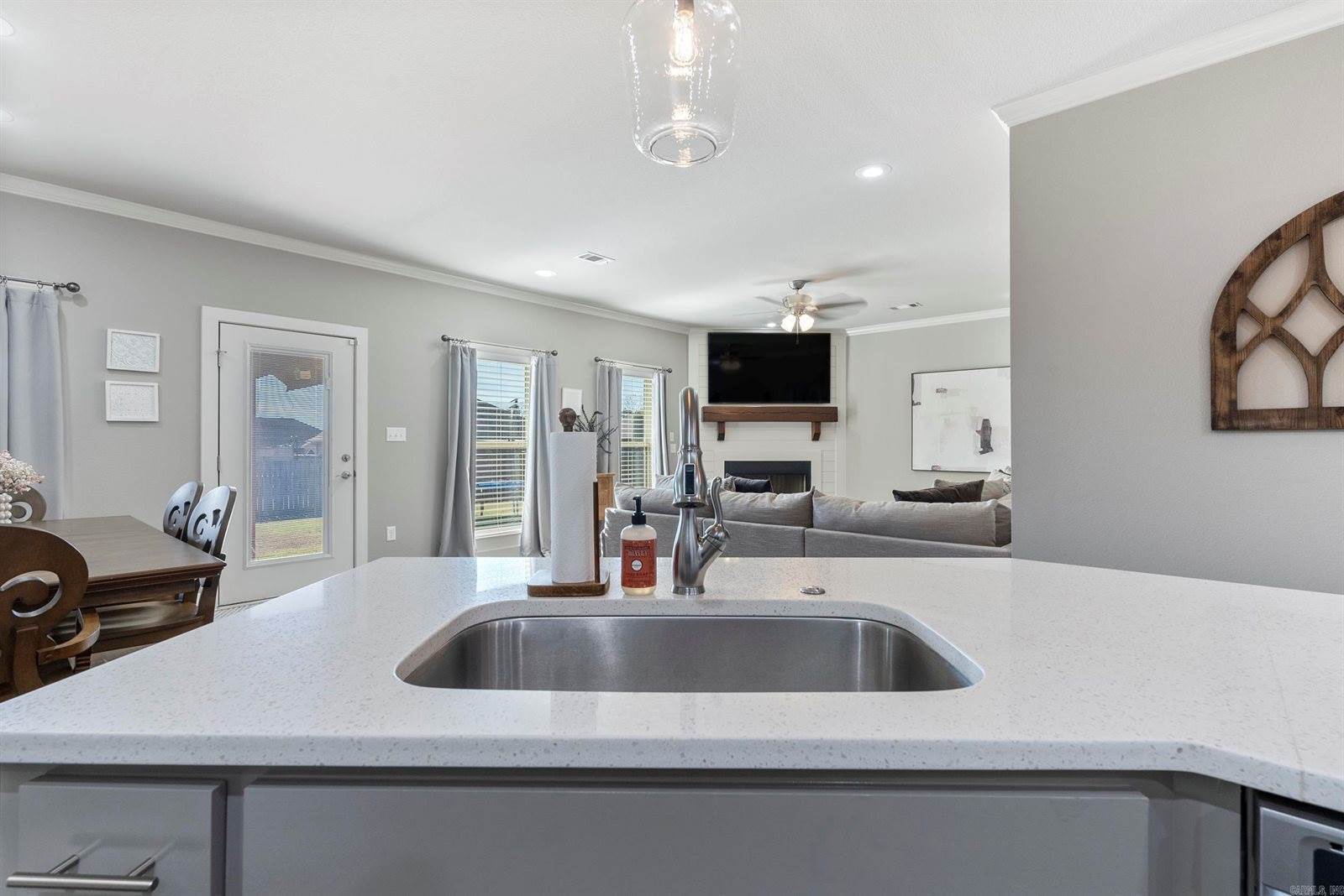 8 Lapis Cove, Greenbrier, AR 72058