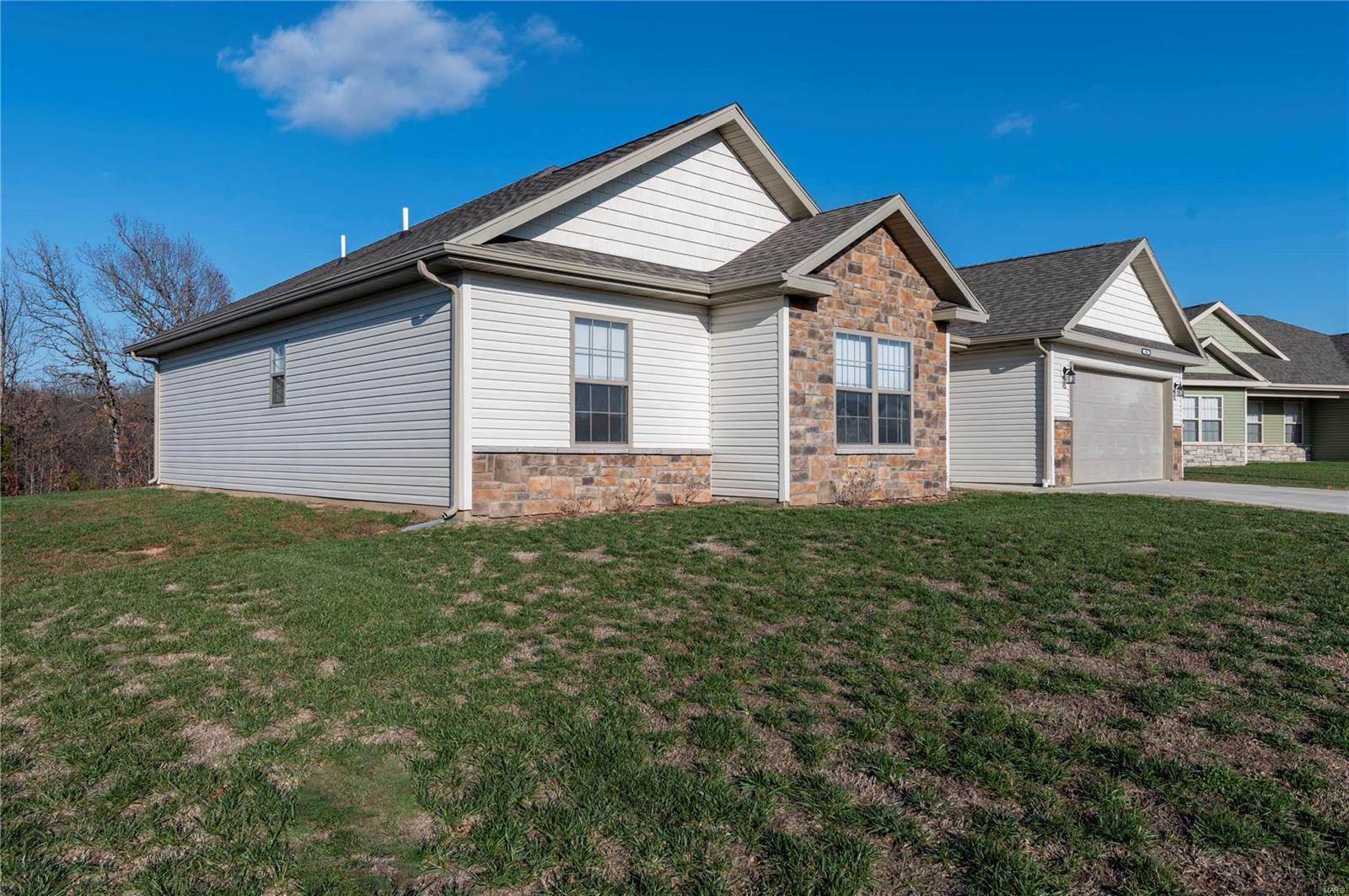 205 Andrews Drive, Saint Robert, MO 65584