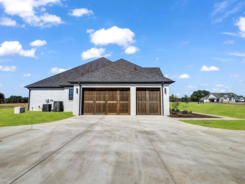 477 Royal Santana Run, Brock, TX 76087