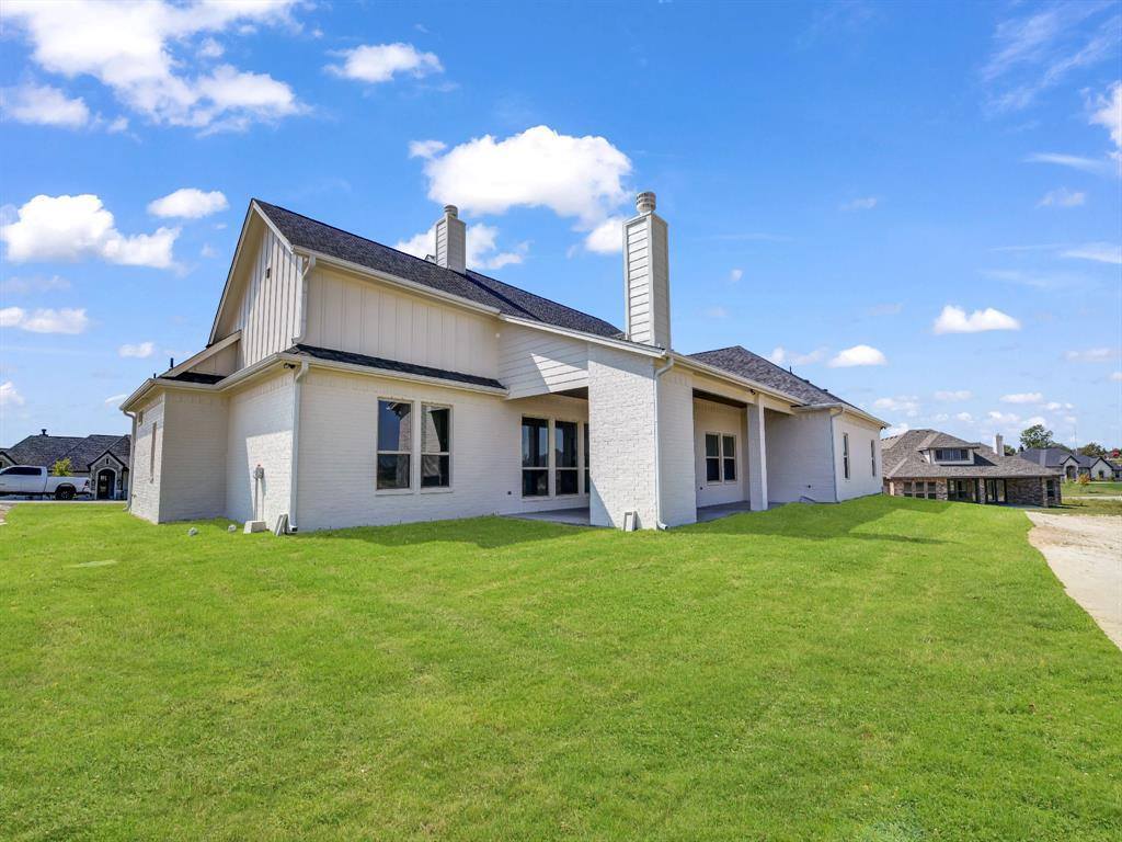 400 Collum View, Azle, TX 76020