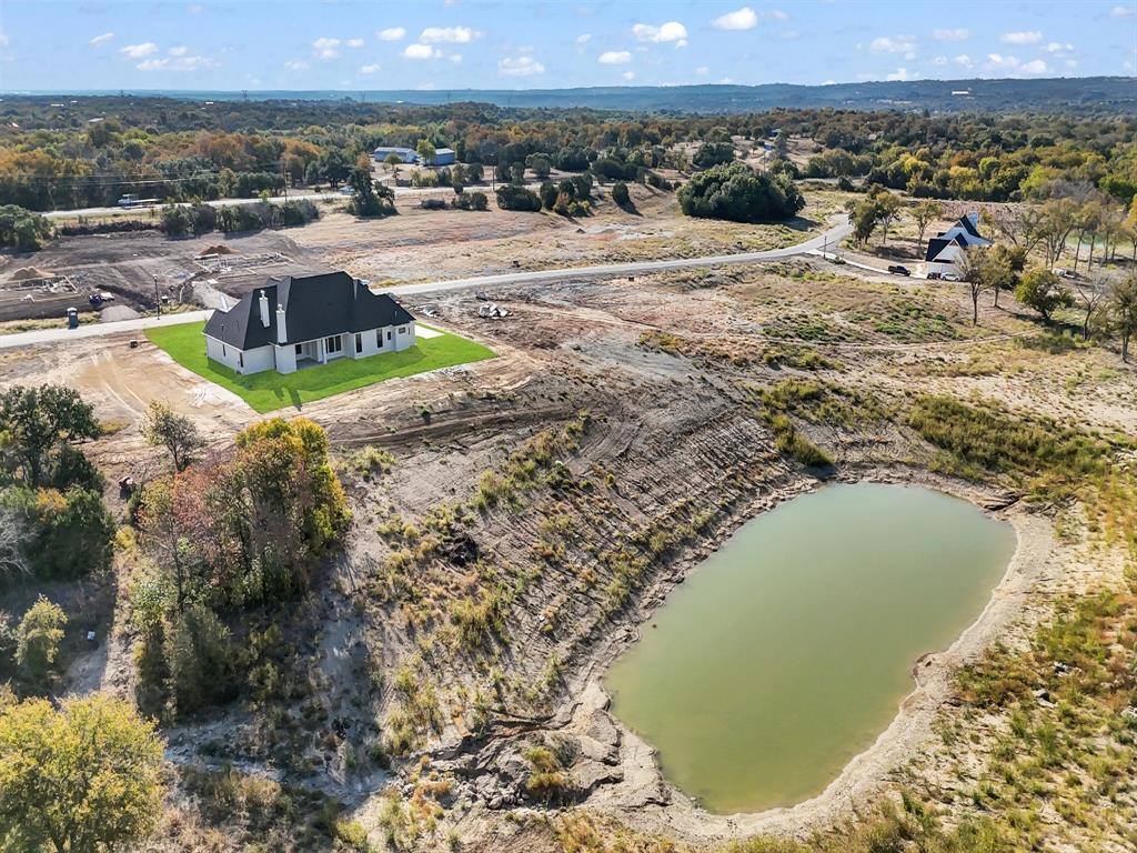 312 Slimp Bluff, Azle, TX 76020