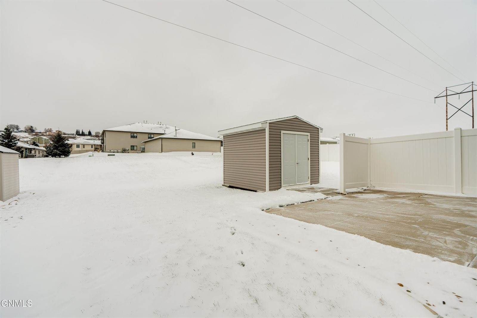 1312 Sorrento Circle, Bismarck, ND 58501