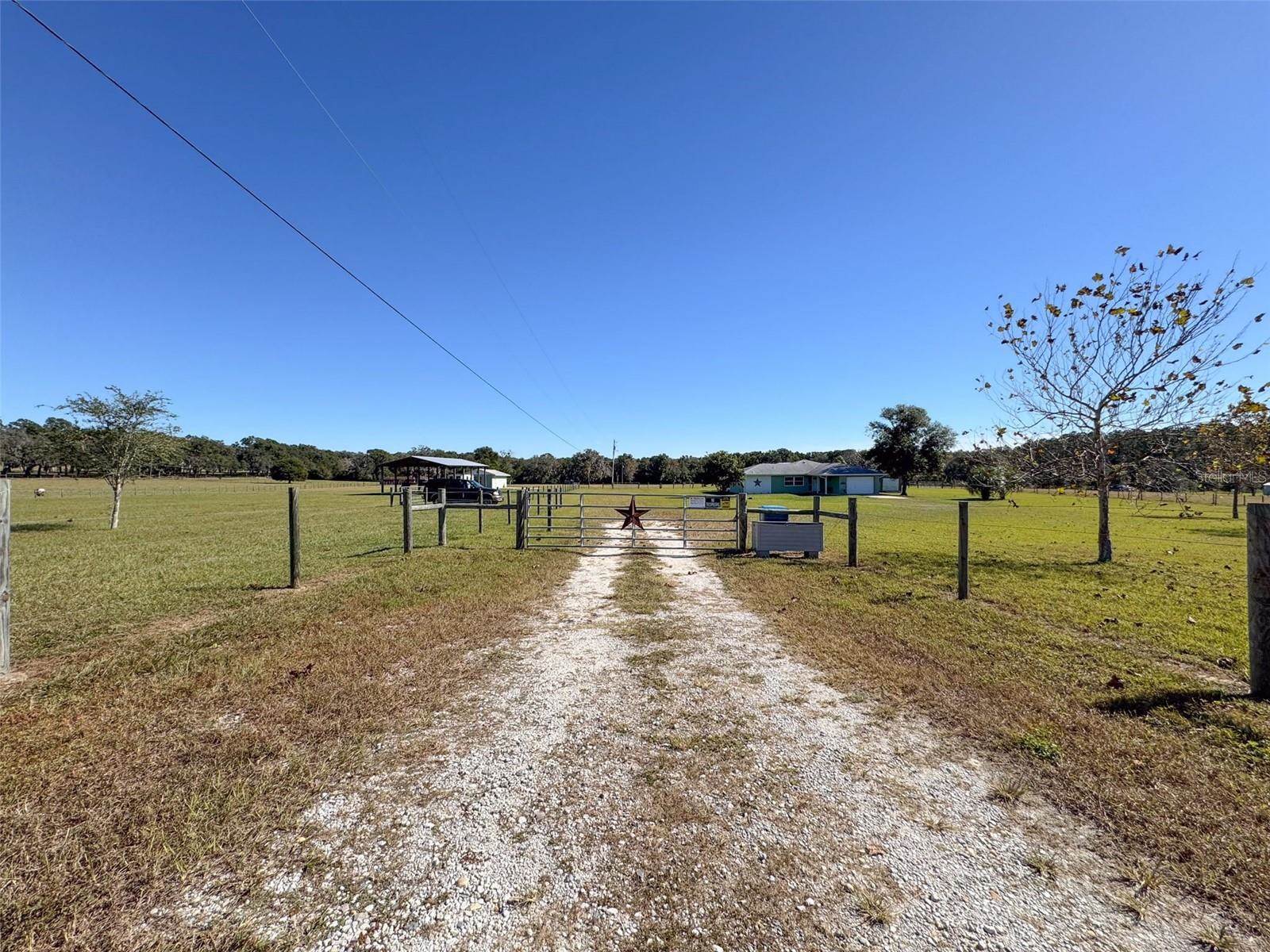 26743 Mondon Hill Road, Brooksville, FL 34601