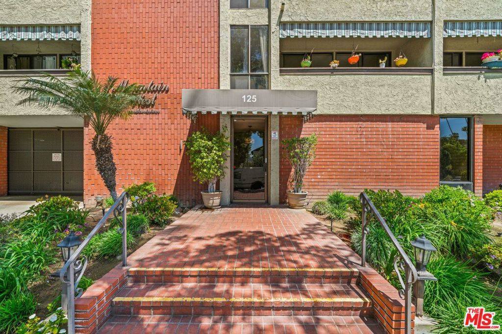 125 West Mountain Street, #115, Glendale, CA 91202