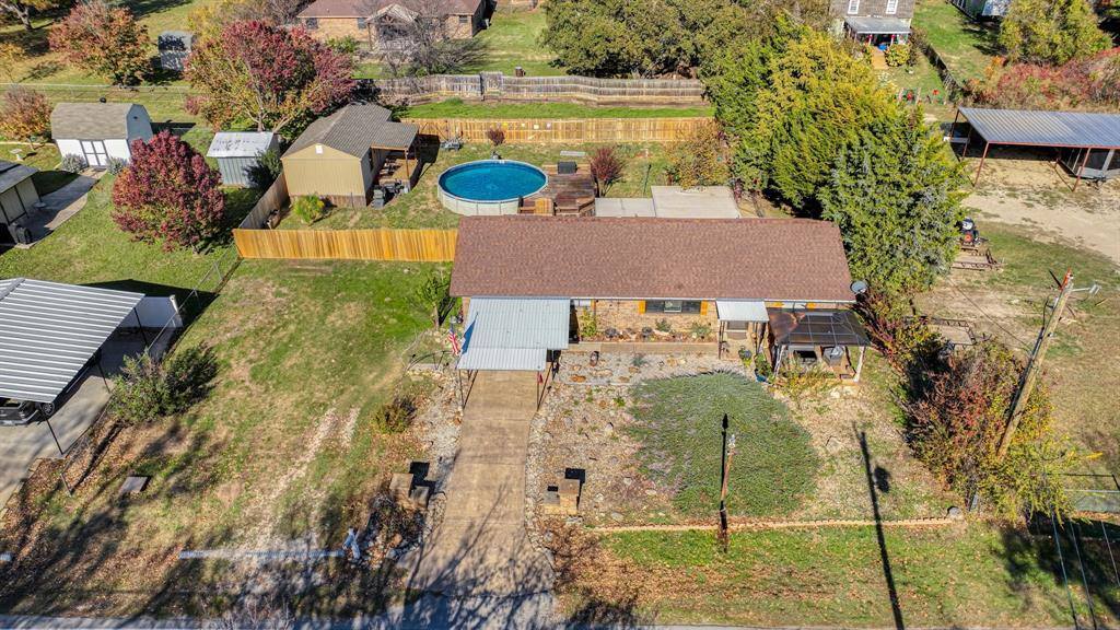 1602 East Lake Drive, Weatherford, TX 76087