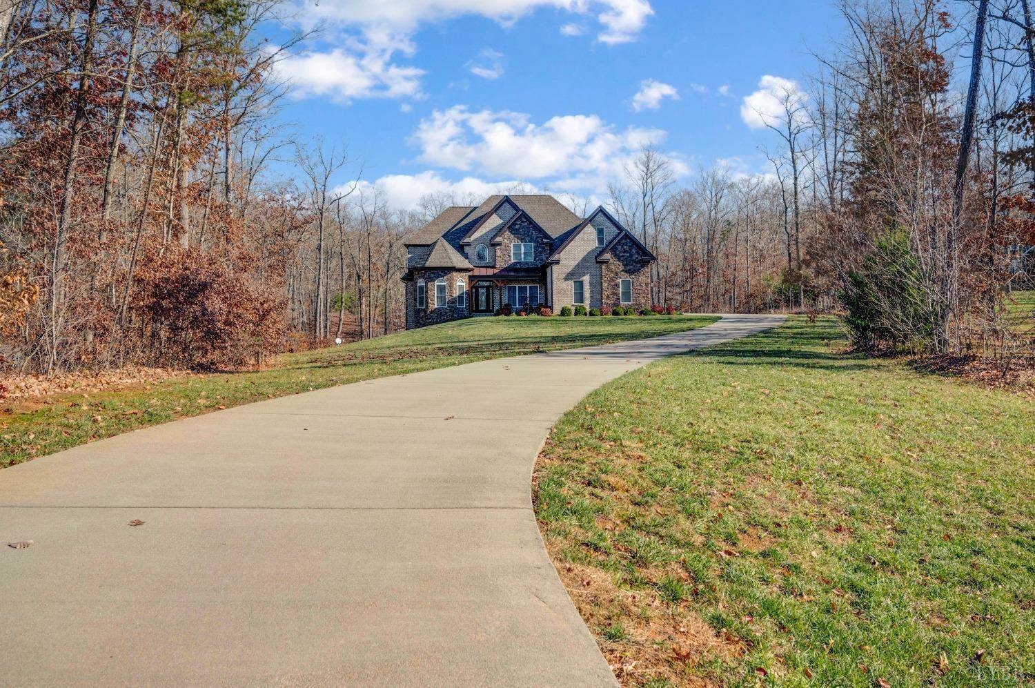 1088 Two Bid Road, Evington, VA 24550