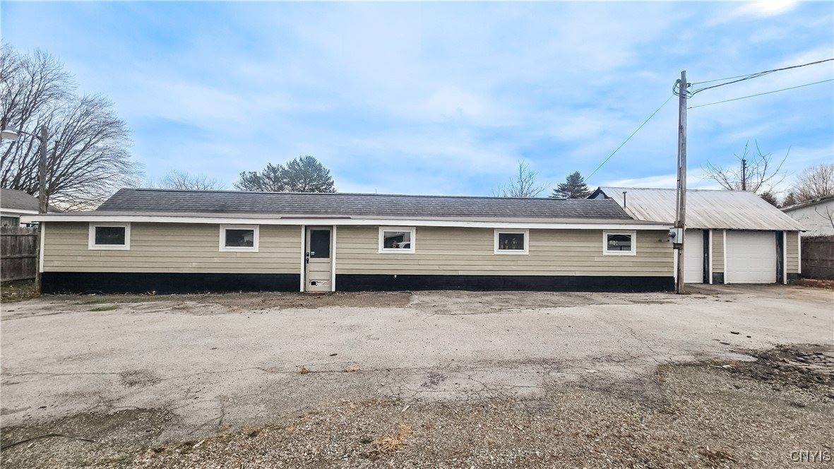 1392 State Route 176, Granby, NY 13069