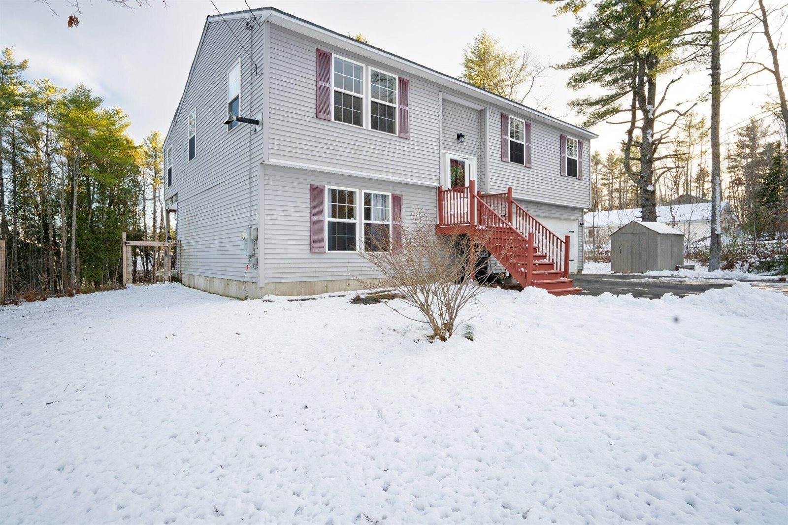 69 New Boston Road, Hermon, ME 04401