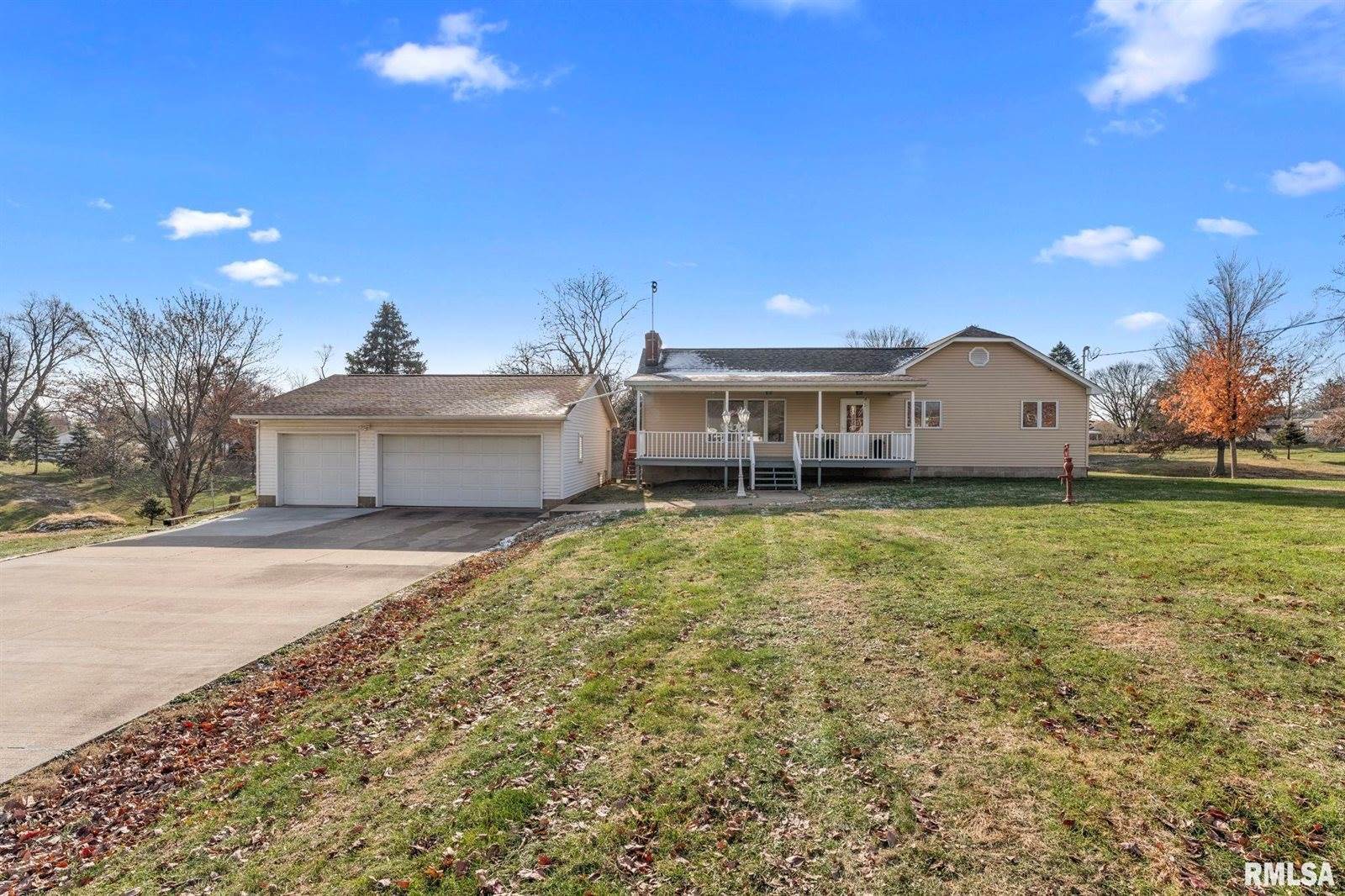 1215 North 2ND Avenue, Clinton, IA 52732