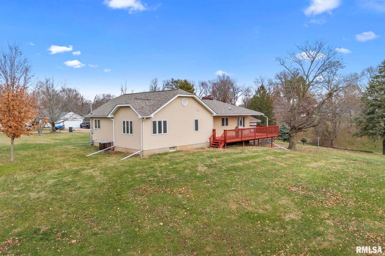 1215 North 2ND Avenue, Clinton, IA 52732