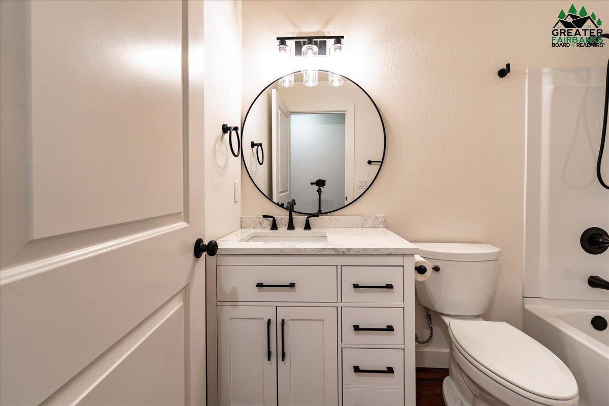 980 Refinery Loop, North Pole, AK 99705