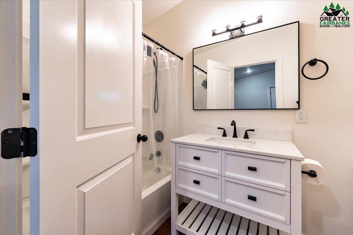 980 Refinery Loop, North Pole, AK 99705