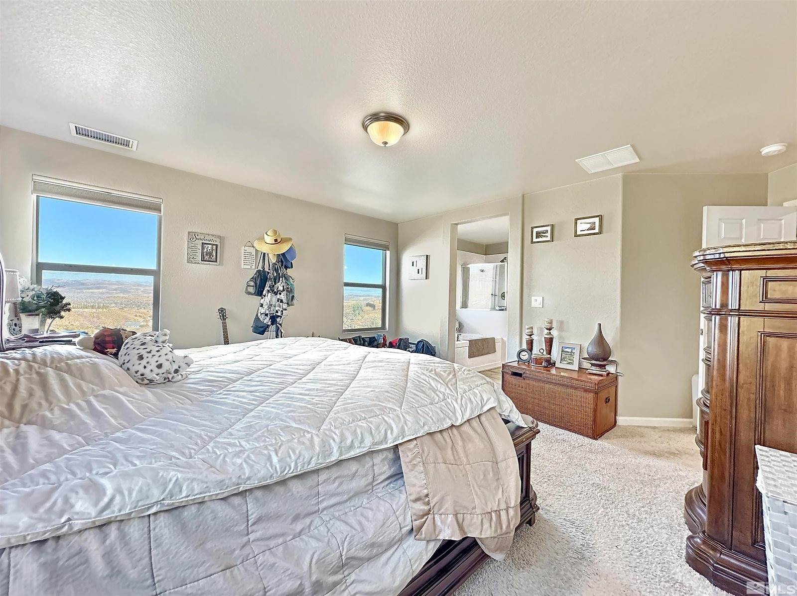 2015 Painted Sky Way, Sun Valley, NV 89433