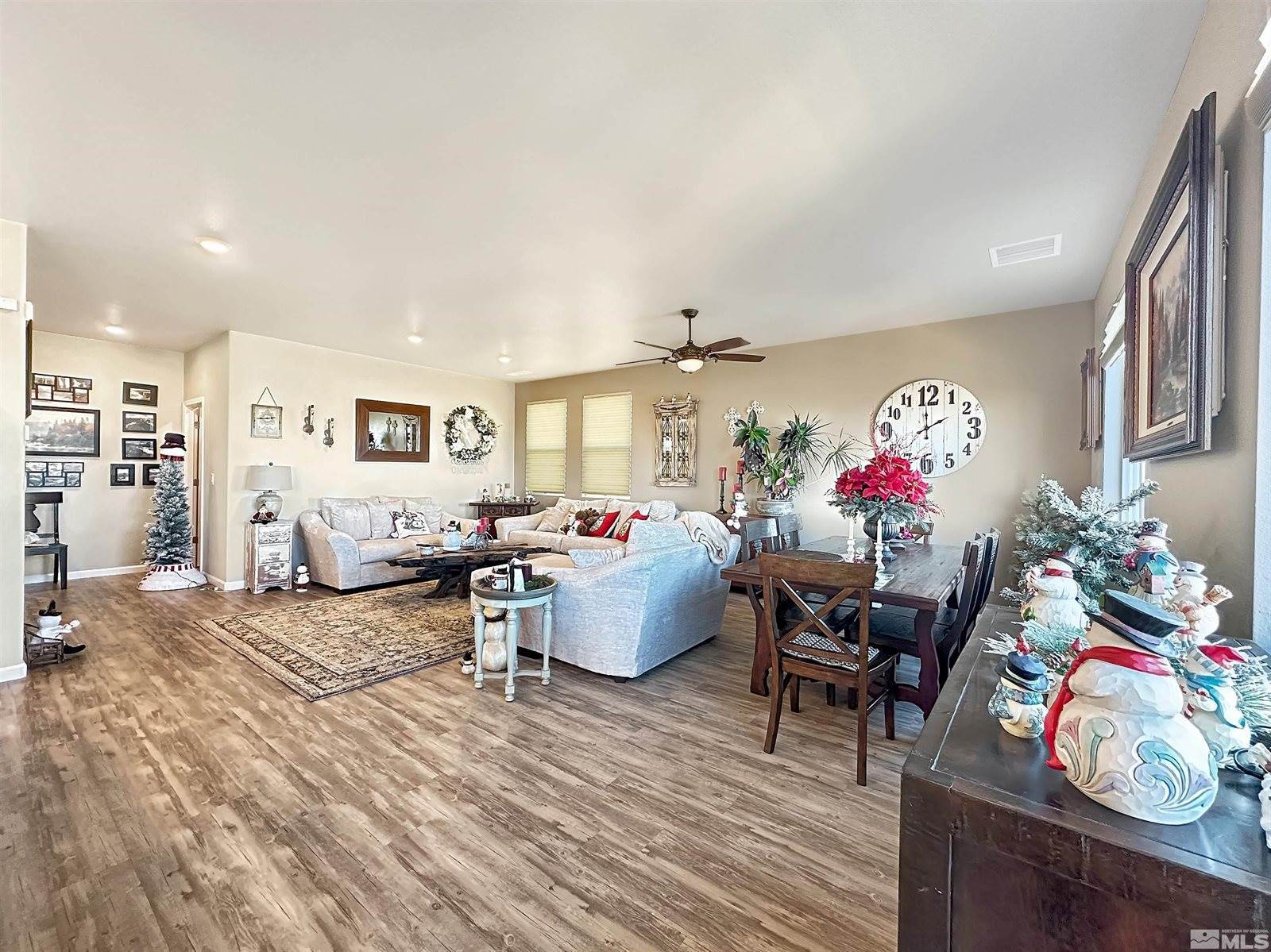 2015 Painted Sky Way, Sun Valley, NV 89433