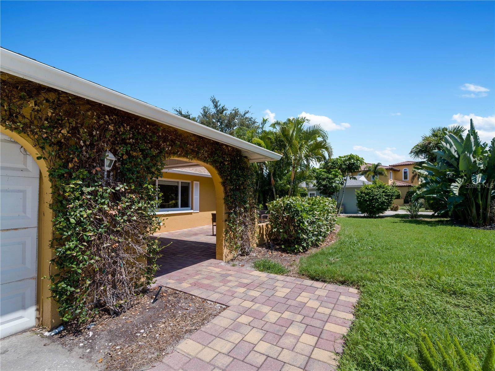 424 Baycrest Drive, Venice, FL 34285