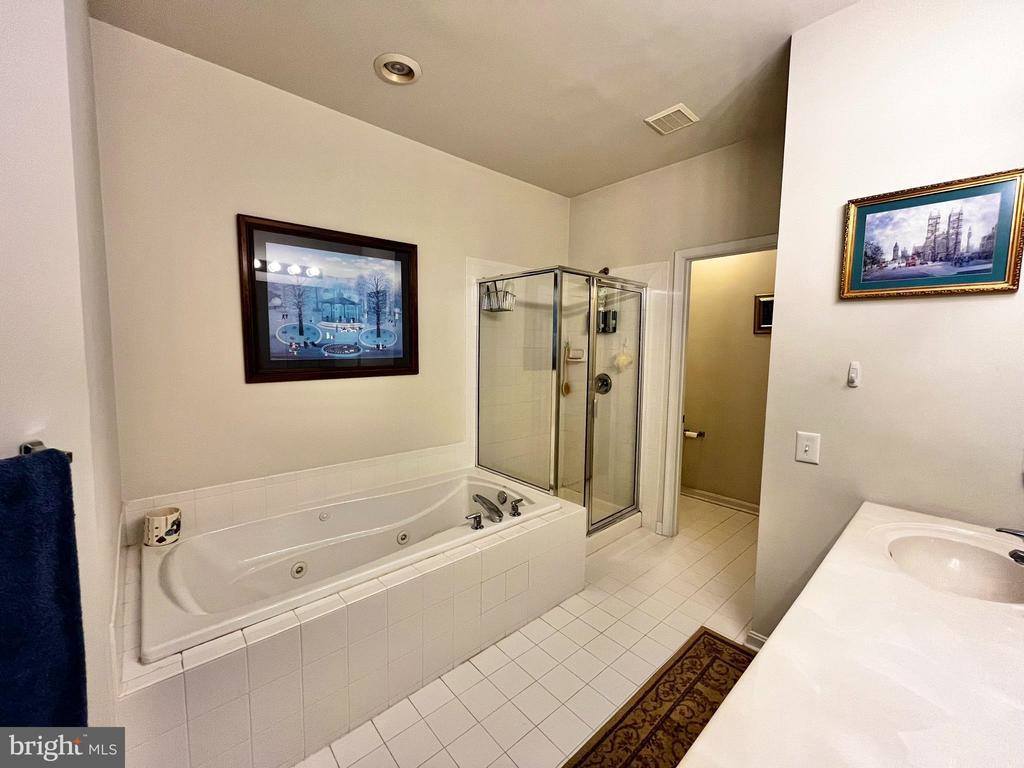 32 Brattleboro Court, Medford, NJ 08055