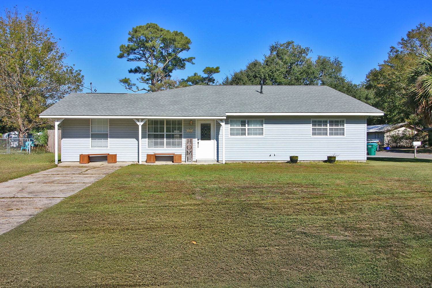 226 Audrey Circle, Ocean Springs, MS 39564