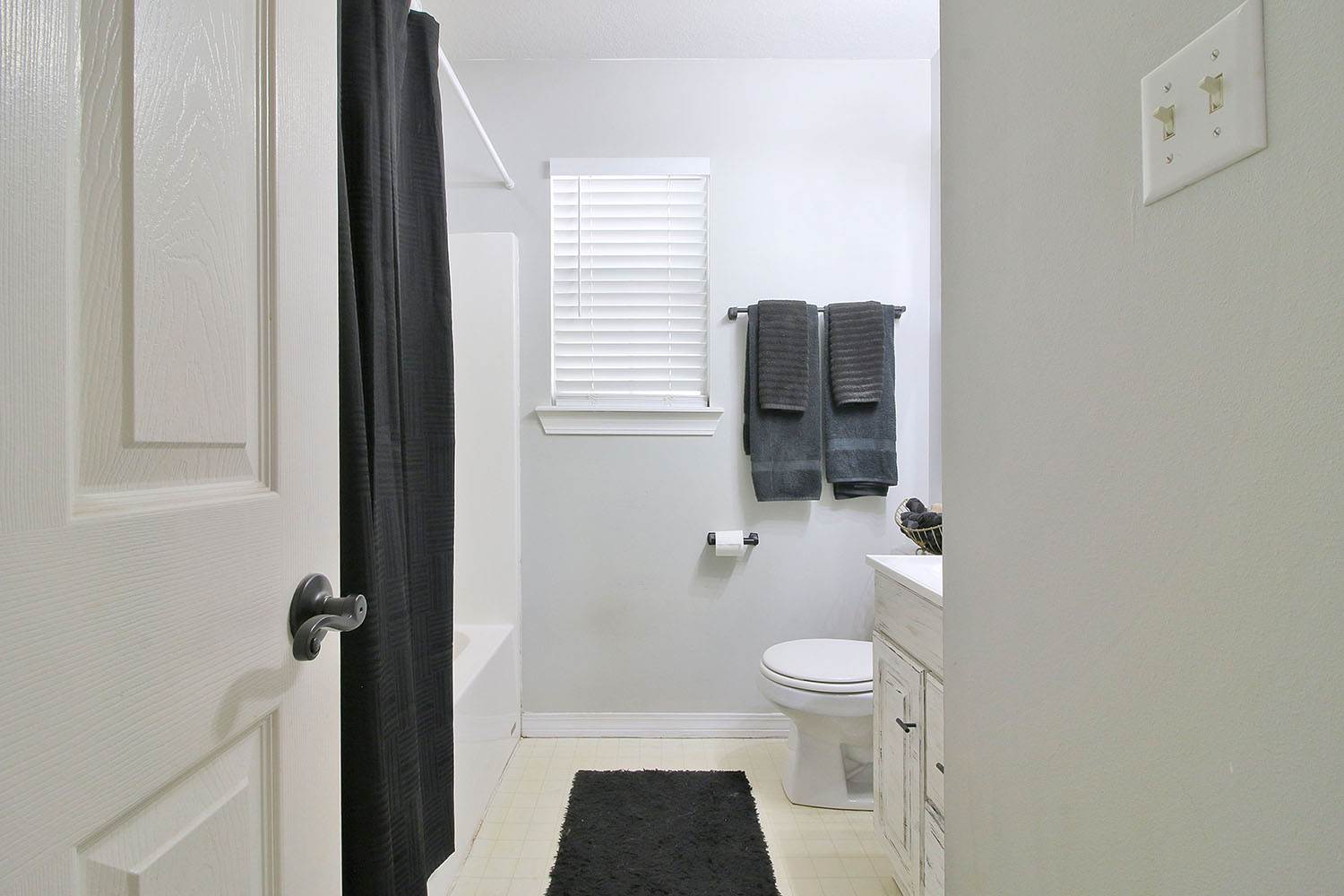 226 Audrey Circle, Ocean Springs, MS 39564