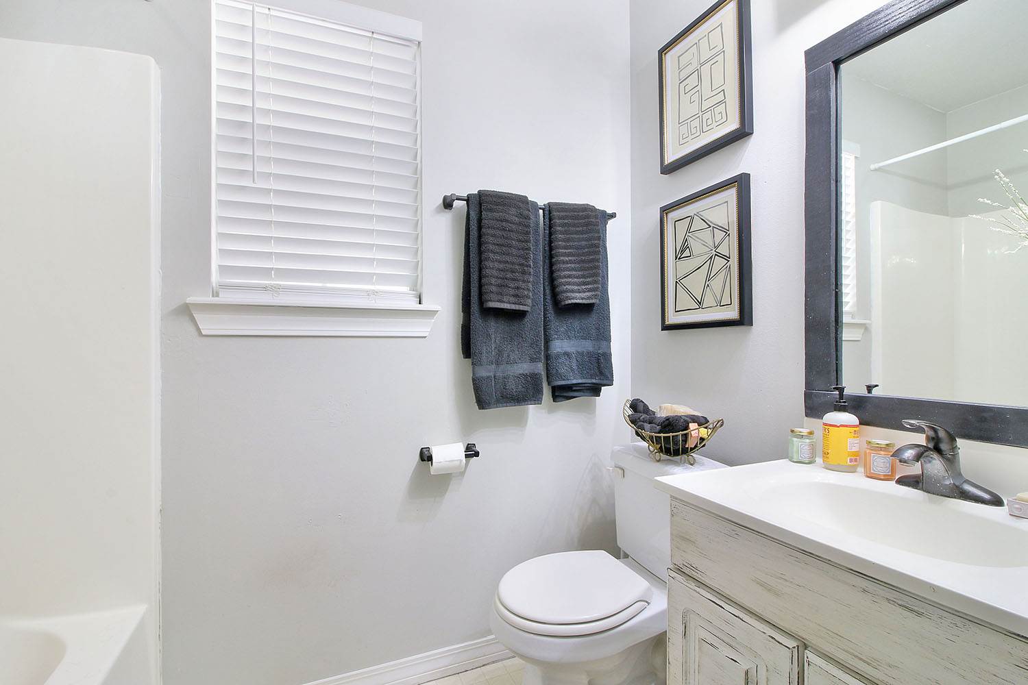 226 Audrey Circle, Ocean Springs, MS 39564