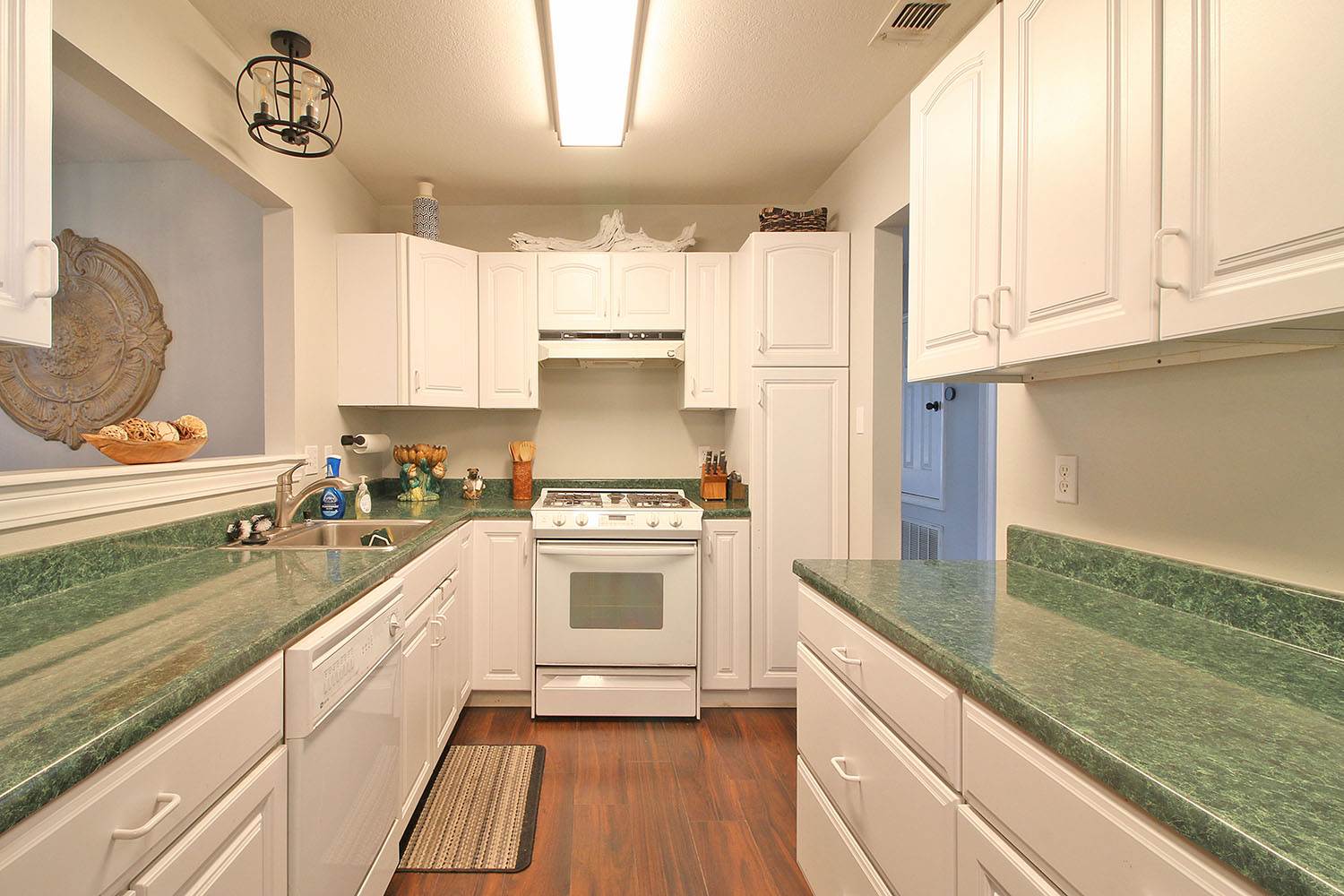 226 Audrey Circle, Ocean Springs, MS 39564