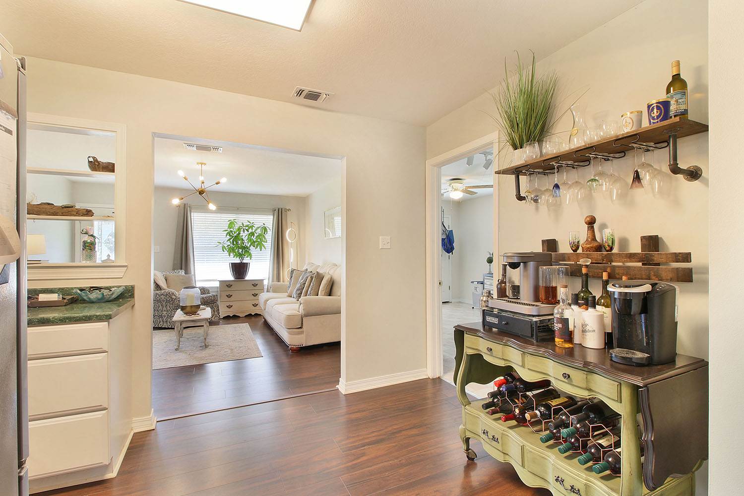 226 Audrey Circle, Ocean Springs, MS 39564