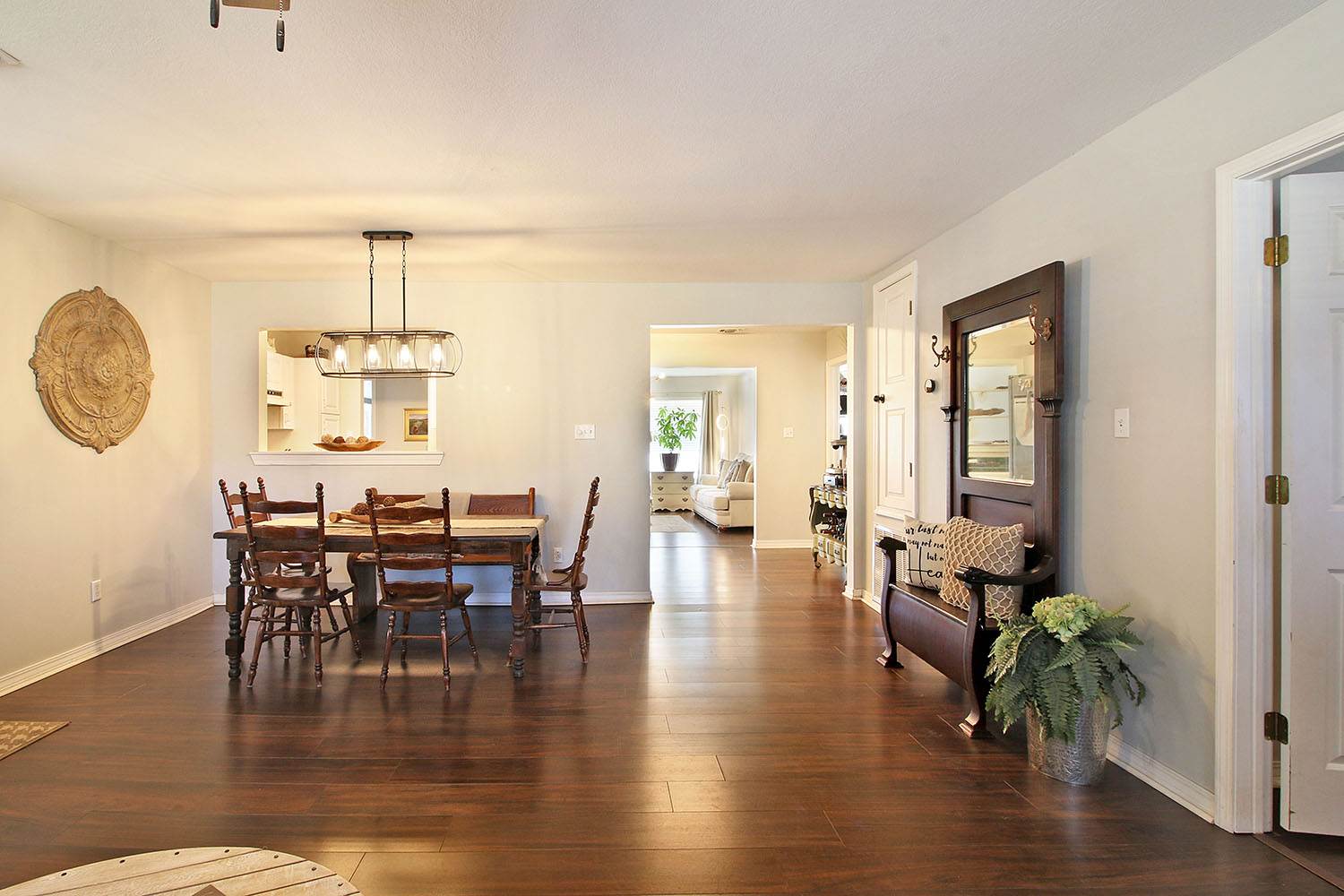 226 Audrey Circle, Ocean Springs, MS 39564