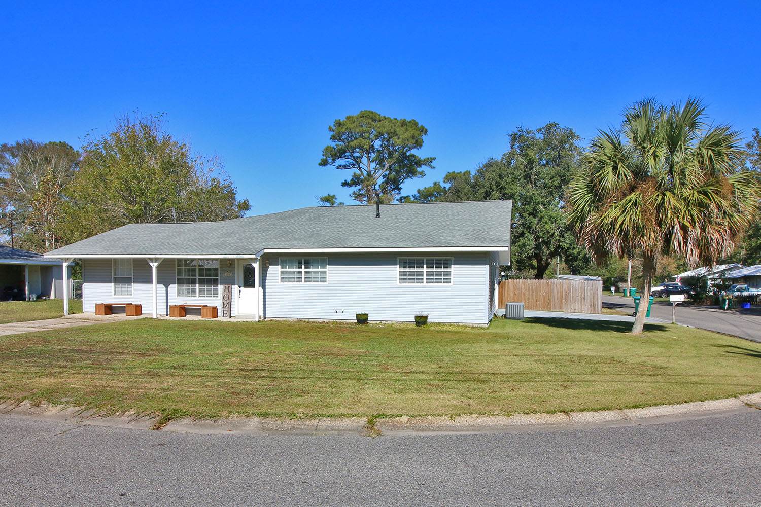 226 Audrey Circle, Ocean Springs, MS 39564