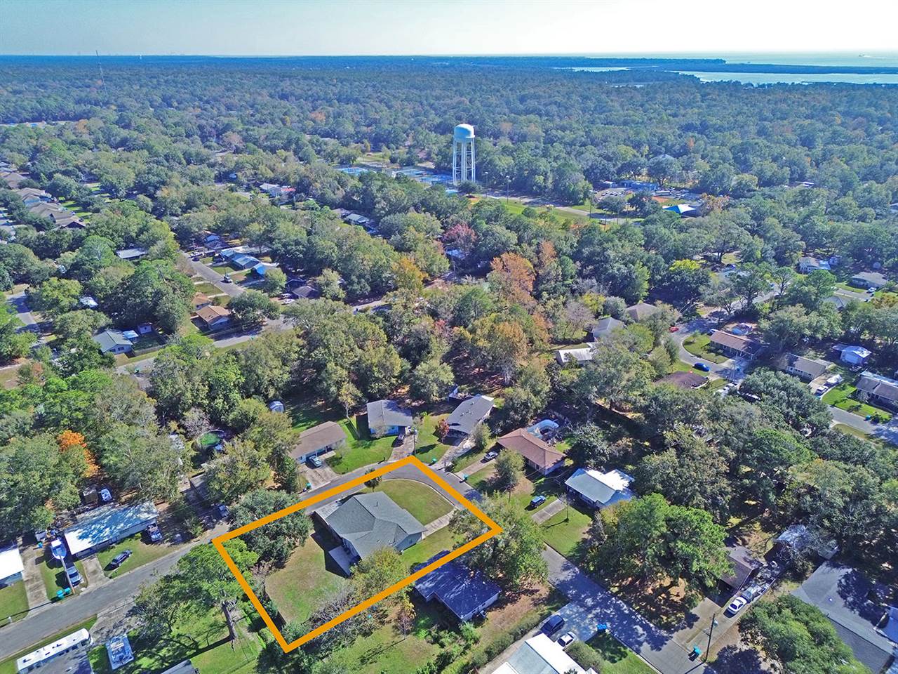 226 Audrey Circle, Ocean Springs, MS 39564