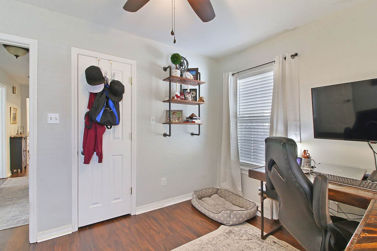 226 Audrey Circle, Ocean Springs, MS 39564