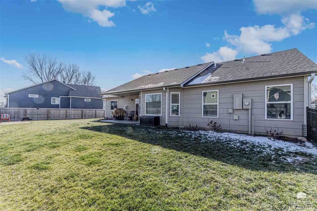 901 Bramblewood Lane, Manhattan, KS 66503