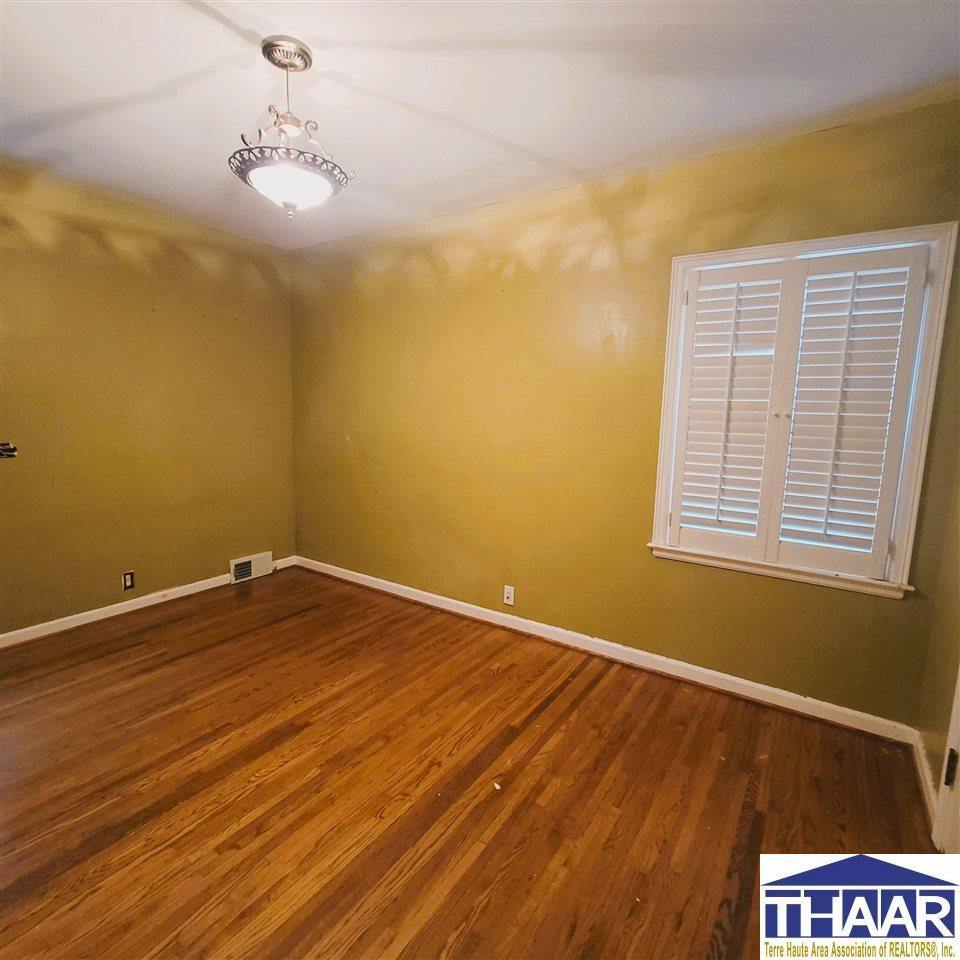 2710 Deming, Terre Haute, IN 47803