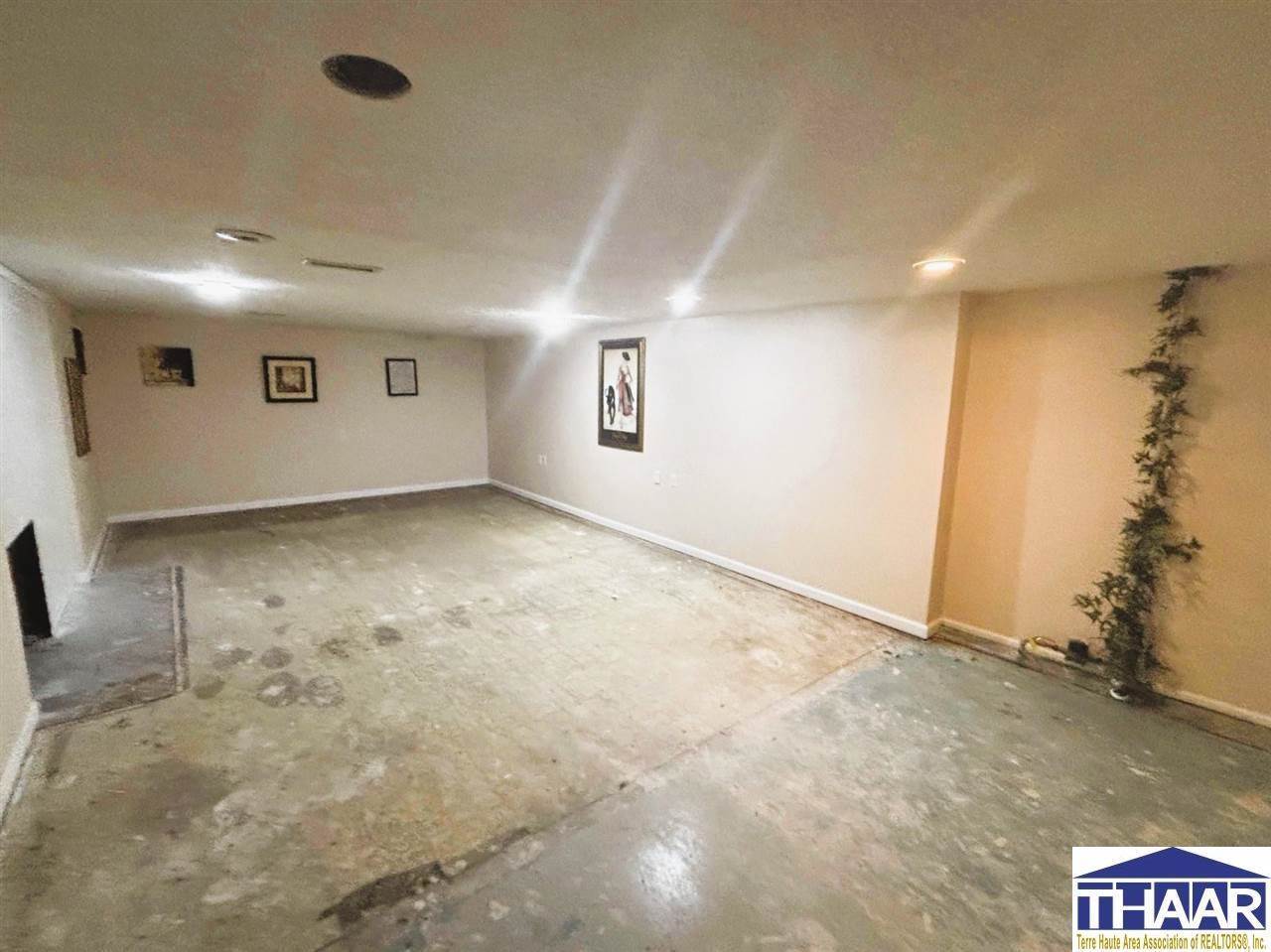 2710 Deming, Terre Haute, IN 47803