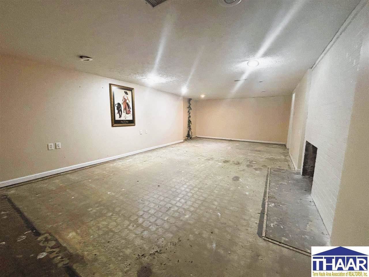 2710 Deming, Terre Haute, IN 47803