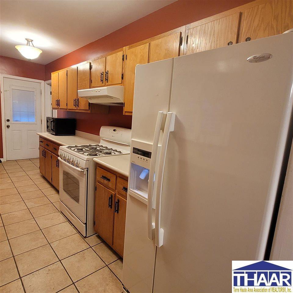 2710 Deming, Terre Haute, IN 47803