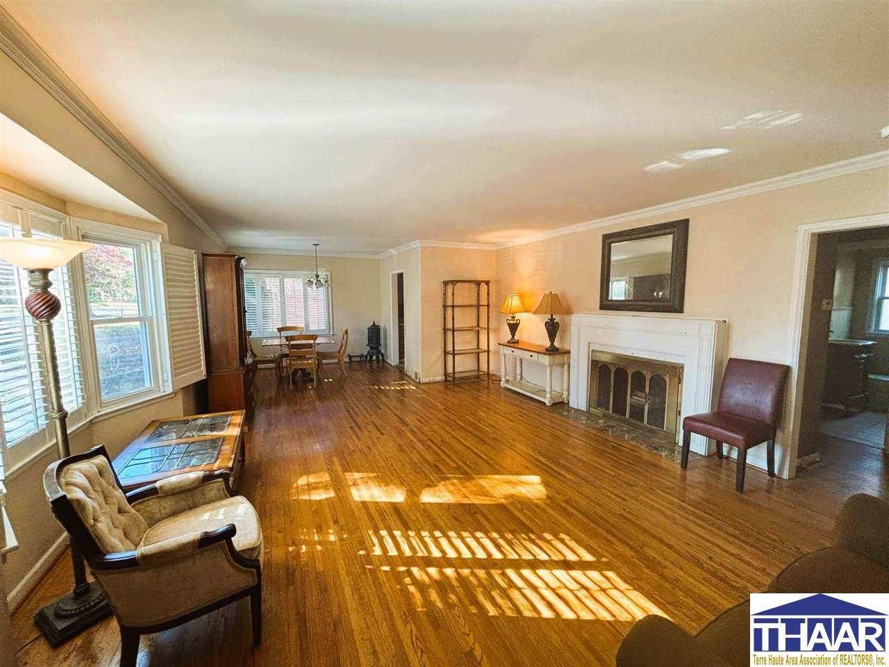 2710 Deming, Terre Haute, IN 47803