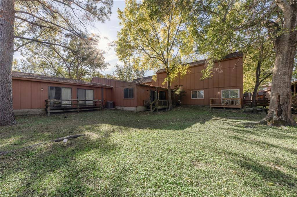 3923 Old Oaks Drive, #19, Bryan, TX 77802