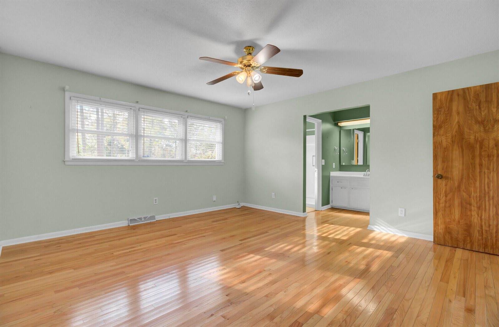 300 Grouse Road, Summerville, SC 29485