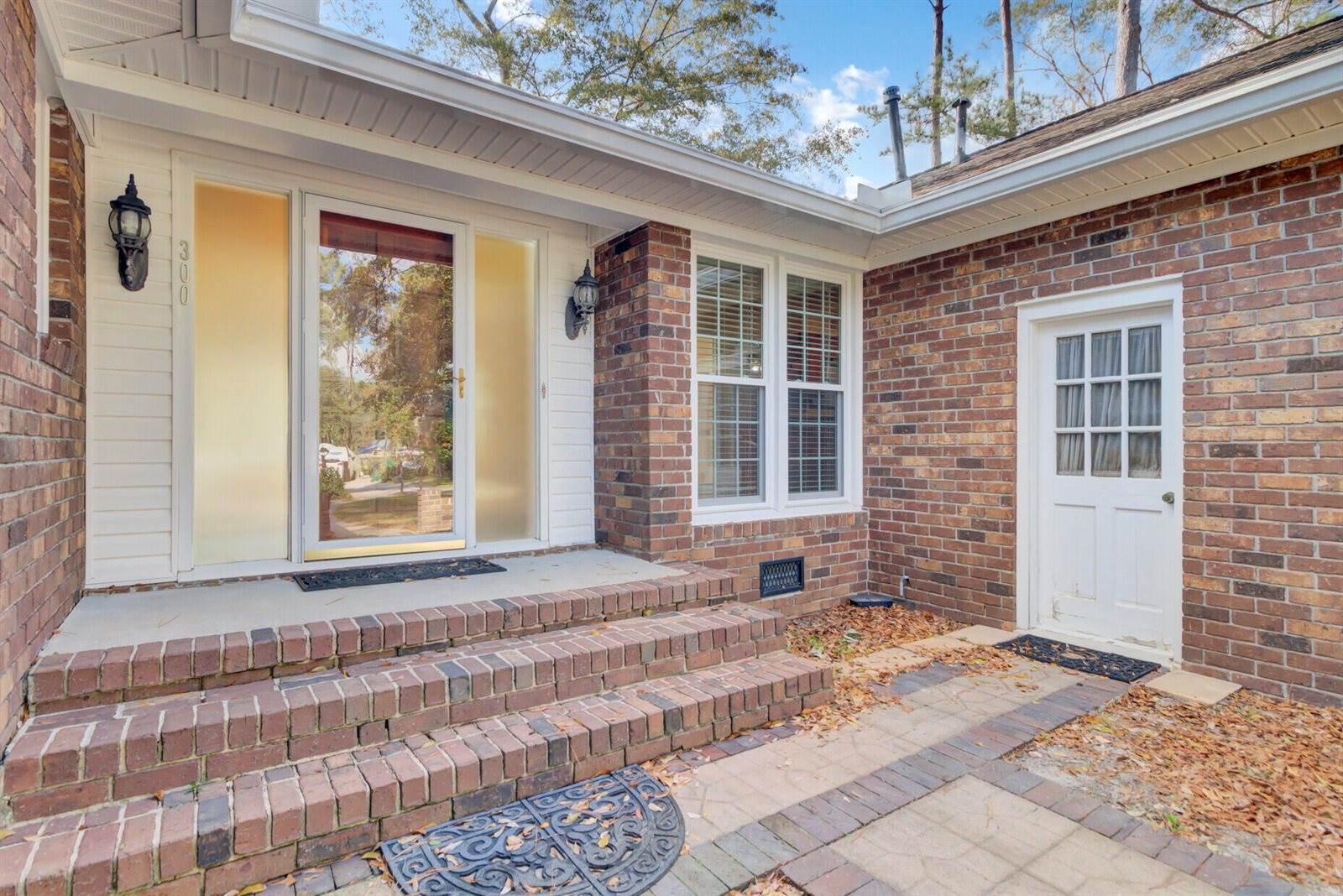 300 Grouse Road, Summerville, SC 29485