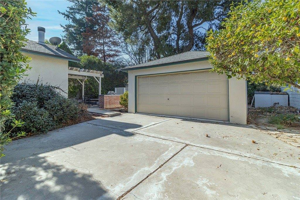 5901 Vanalden Avenue, Tarzana, CA 91356