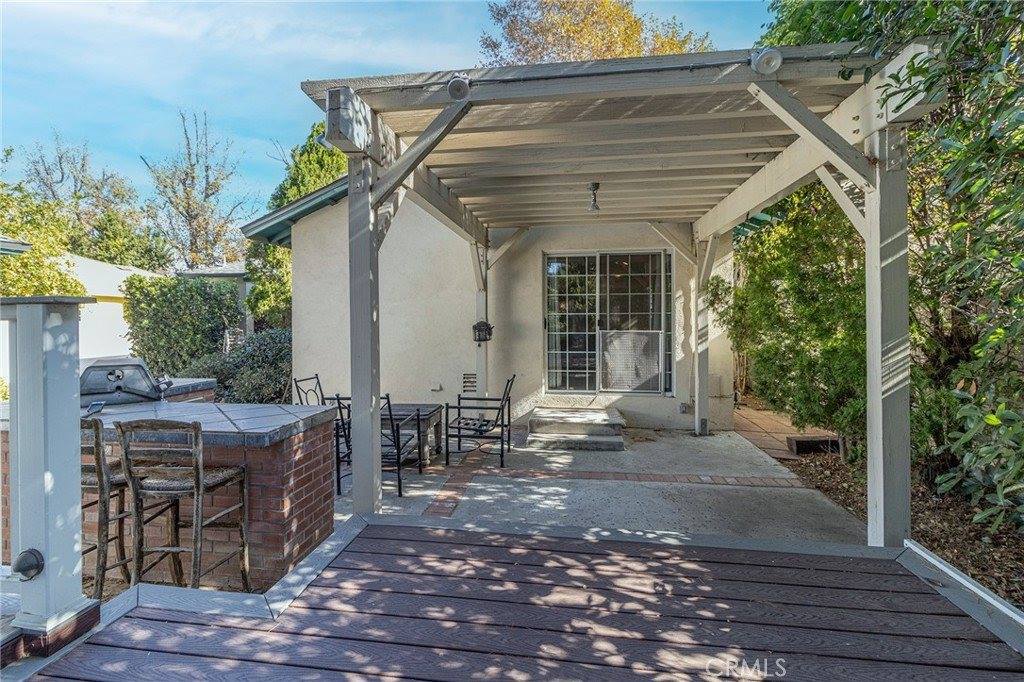 5901 Vanalden Avenue, Tarzana, CA 91356