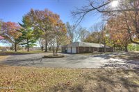 1272 Timberline Lane, Carthage, MO 64836