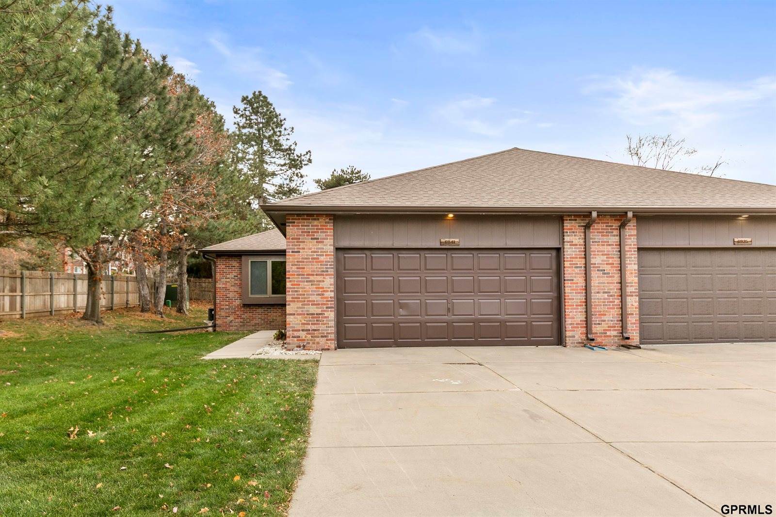 6941 Old Post Place, Lincoln, NE 68506