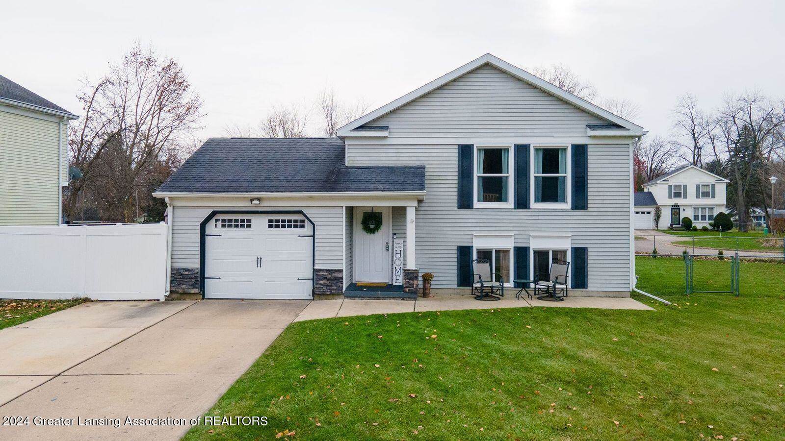 129 Village Drive, LansingCity_Ingham, MI 48911