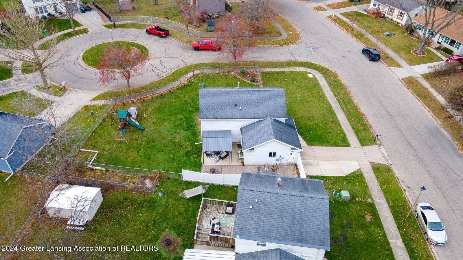 129 Village Drive, LansingCity_Ingham, MI 48911