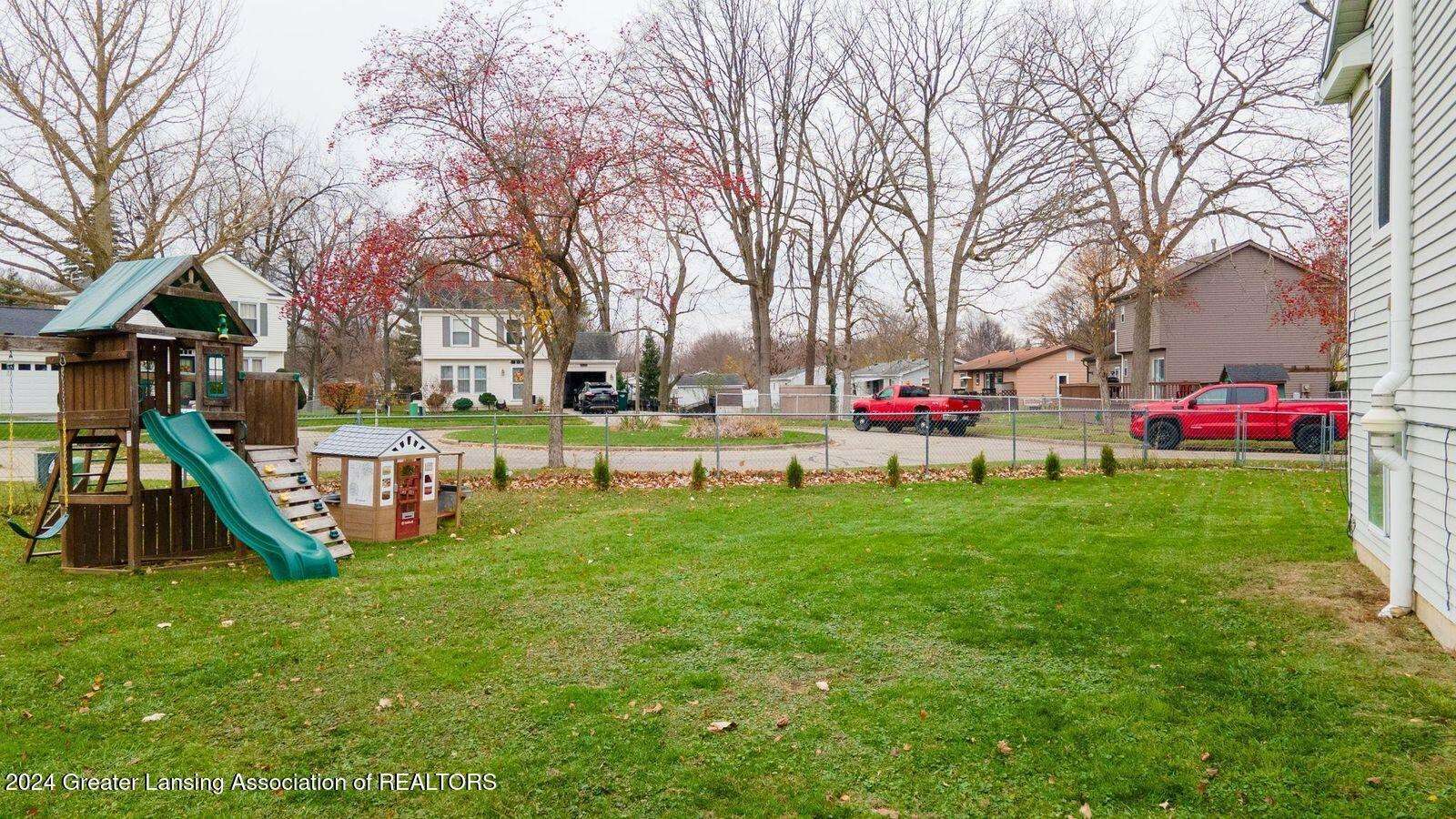 129 Village Drive, LansingCity_Ingham, MI 48911