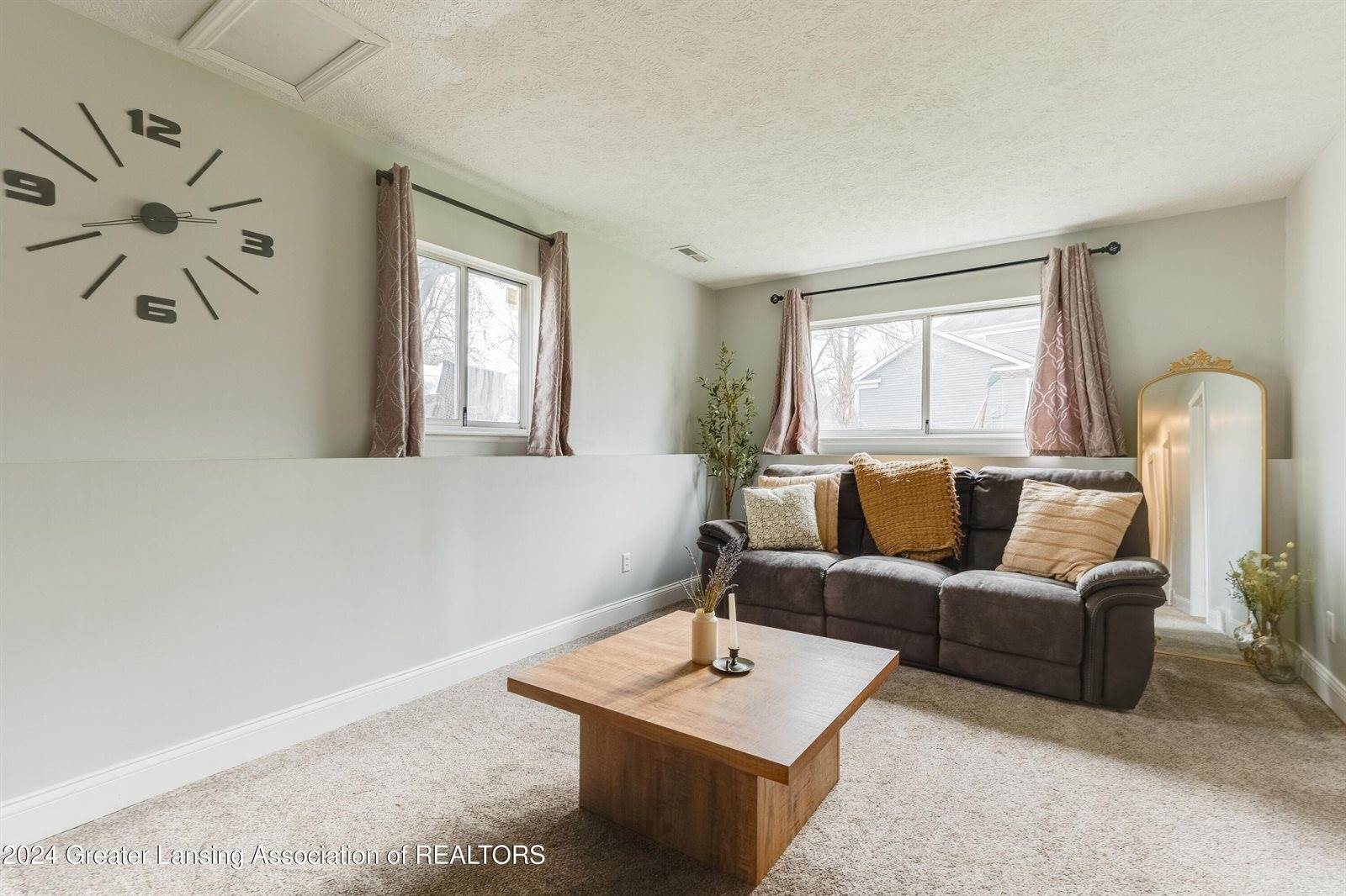 129 Village Drive, LansingCity_Ingham, MI 48911