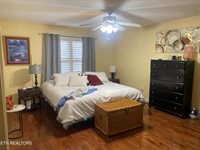 5002 Fairground Place, Kingston, TN 37763