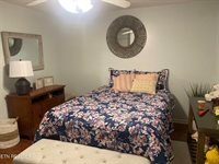 5002 Fairground Place, Kingston, TN 37763