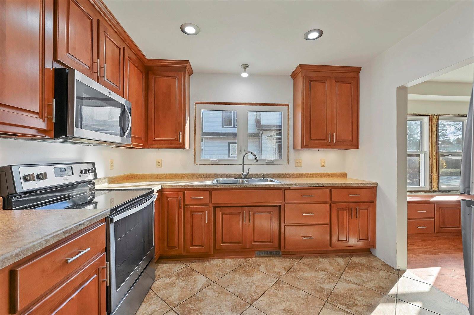 1331 Doty Street, Green Bay, WI 54301